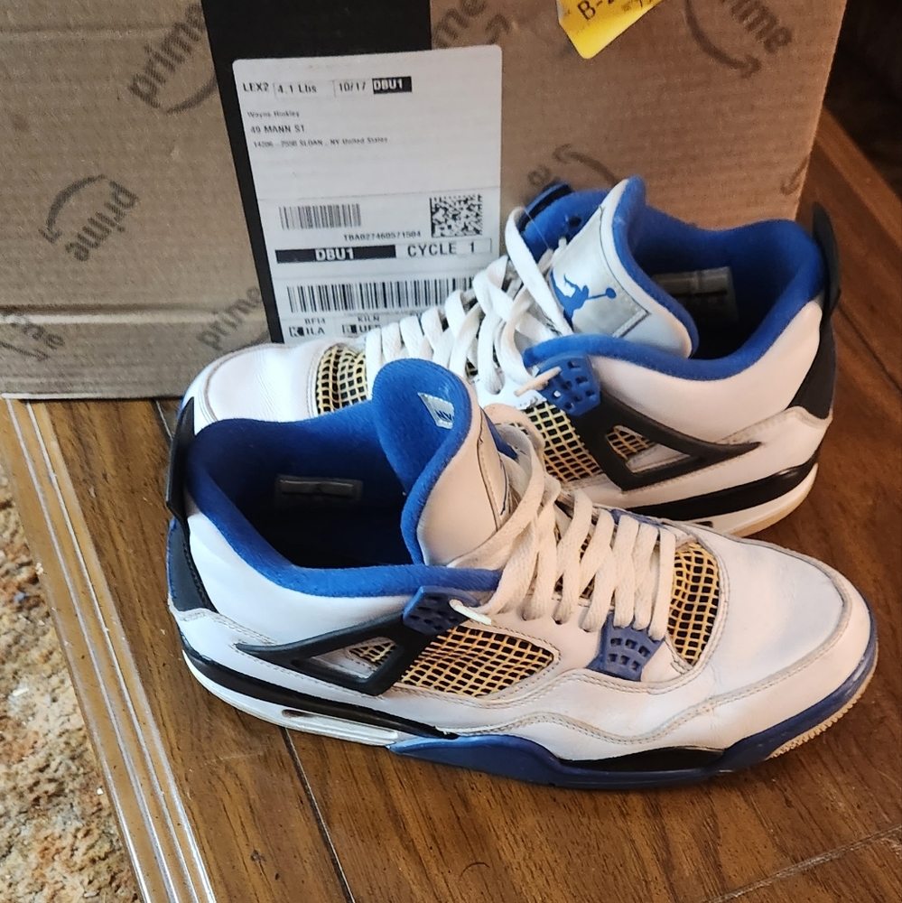 Air jordan 4 men's size 10